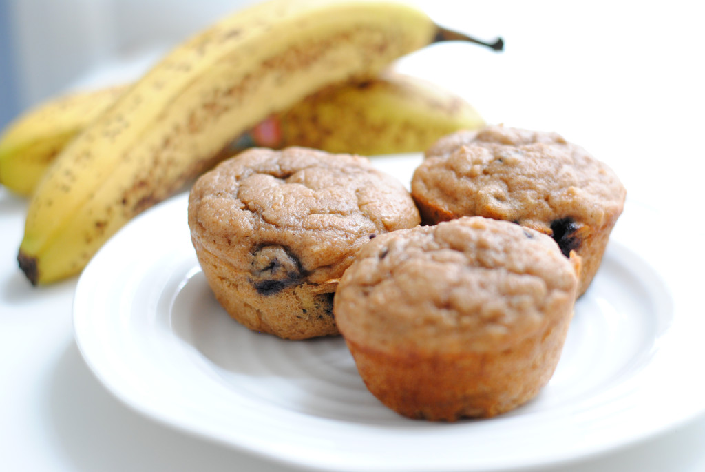 Skinng-whole-wheat-banana-blueberry-muffins