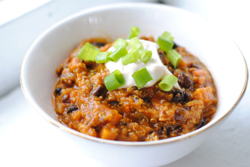 Black Bean Quinoa Sweet Potato Vegetarian Chili